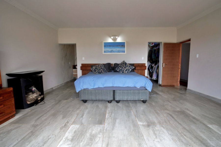 4 Bedroom Property for Sale in Stilbaai Wes Western Cape